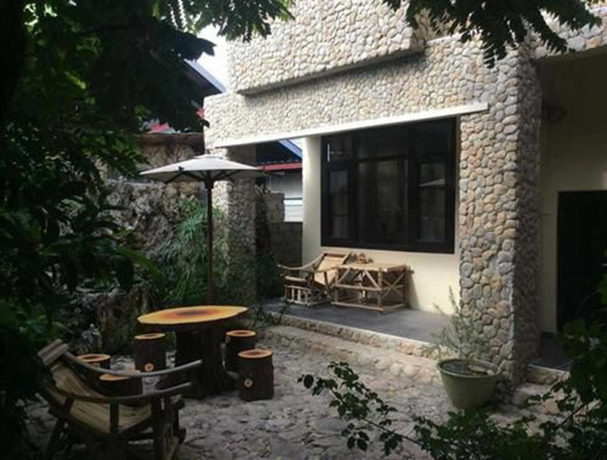 Aquarius Inn Науншве Екстер'єр фото